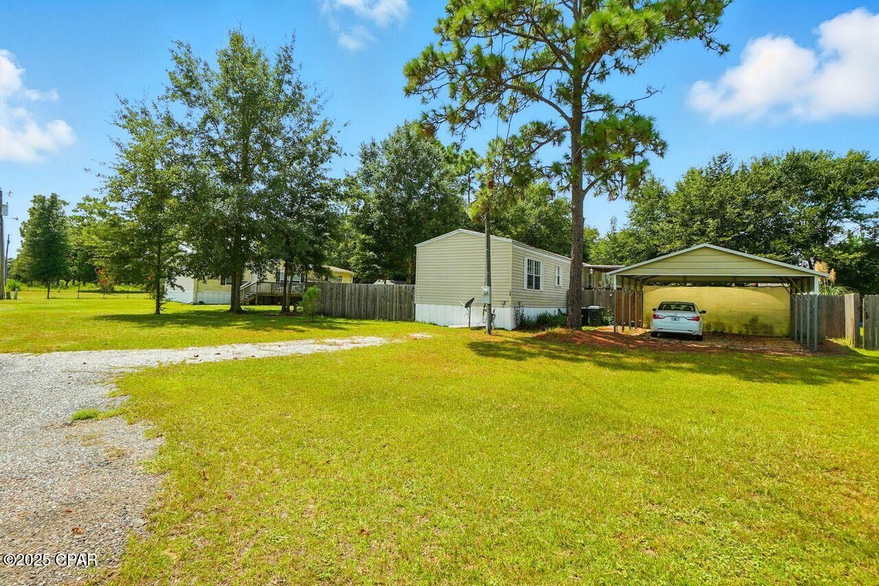 Property Photo:  136 Wren Drive  FL 32433 