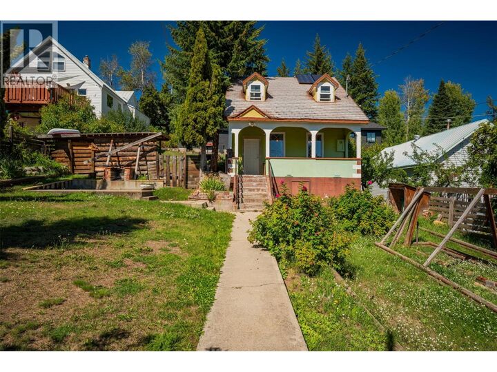 2346 Fourth Avenue  Rossland BC V0G 1Y0 photo