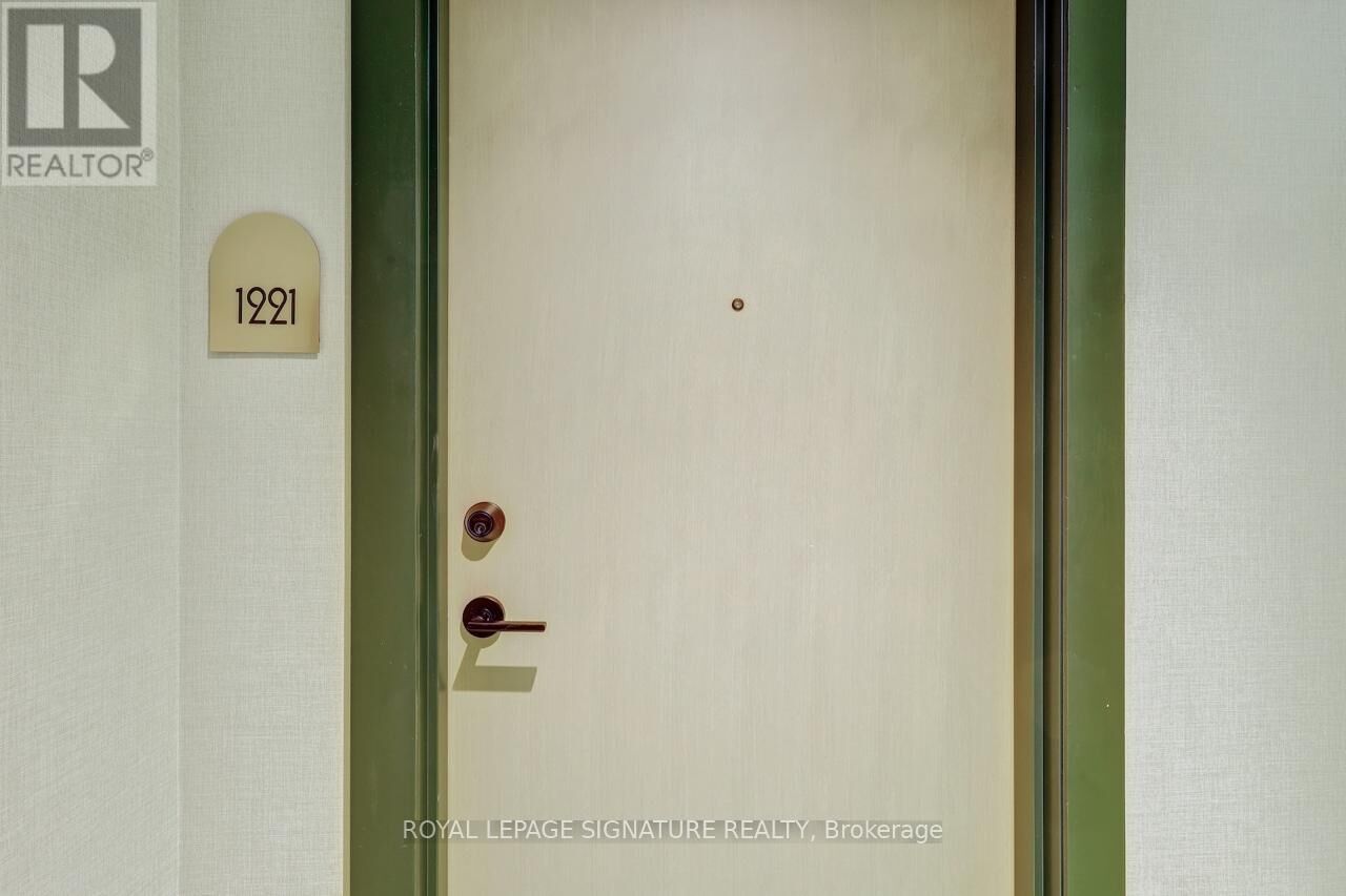 Property Photo:  181 Sterling Road 1221  ON M6R 2B2 