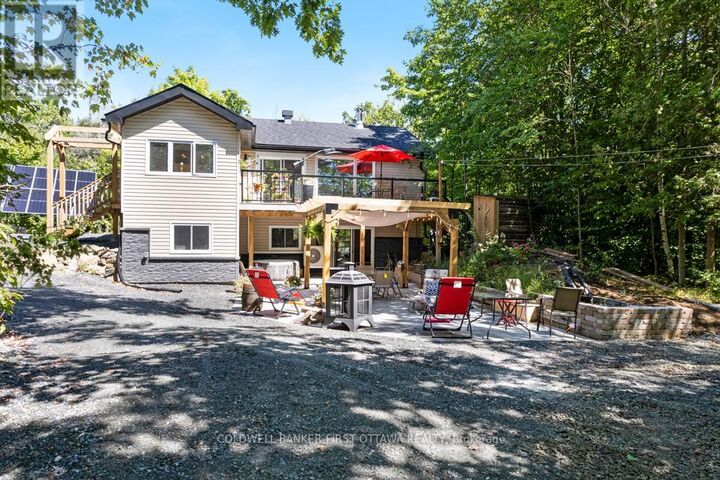 Property Photo:  4031 Bolingbroke Road  ON K0H 2B0 