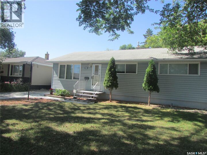 Property Photo: 84 Coldwell Road SK S4R 4K5