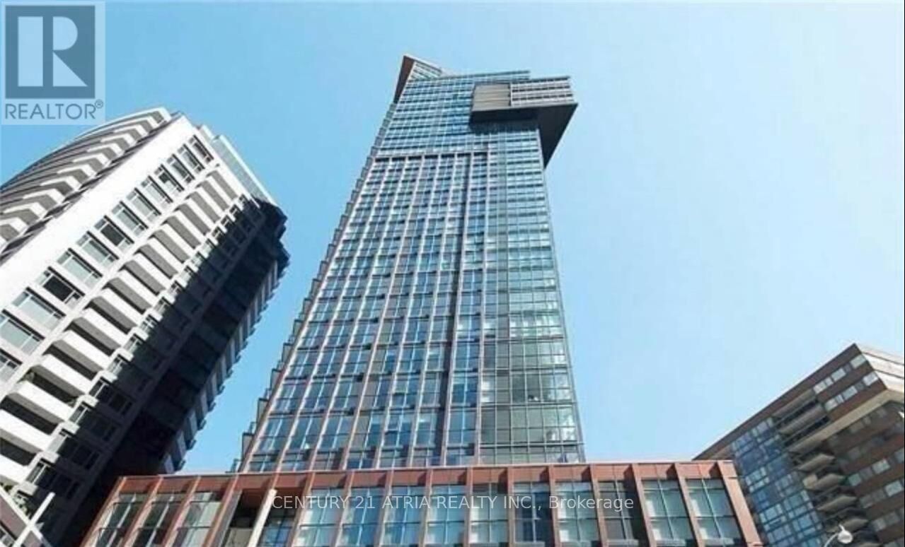Property Photo: 32 Davenport Road 3002 ON M5R 0B5