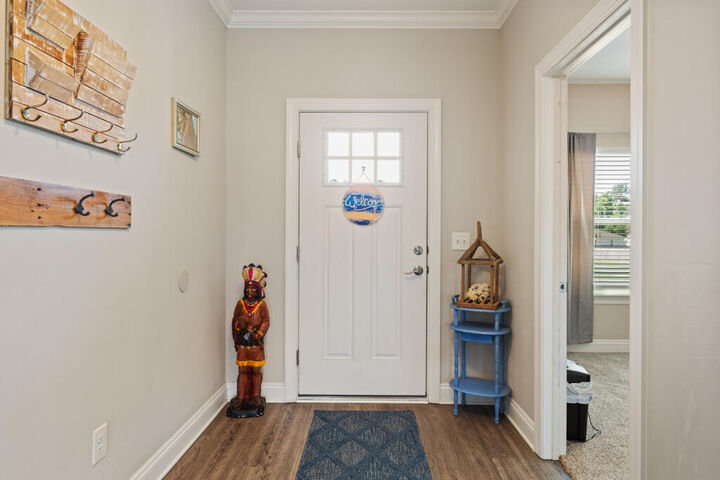 Property Photo: 809 Whispering Creek Avenue FL 32439