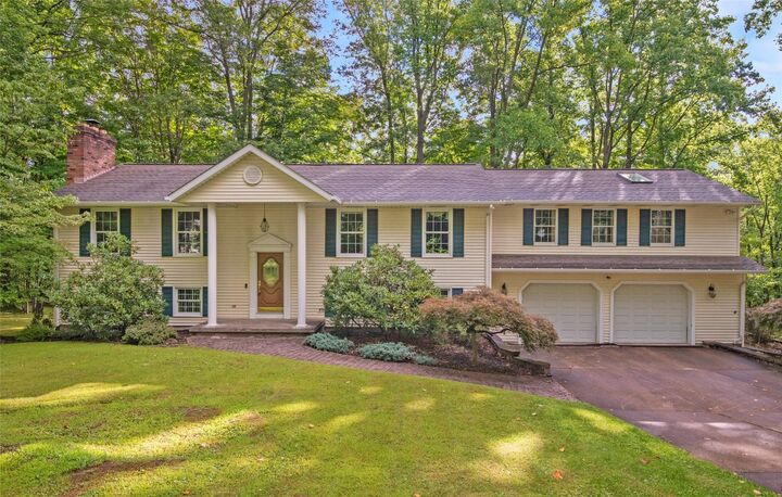 6051 Saddlehorn Drive  Erie PA 16506 photo