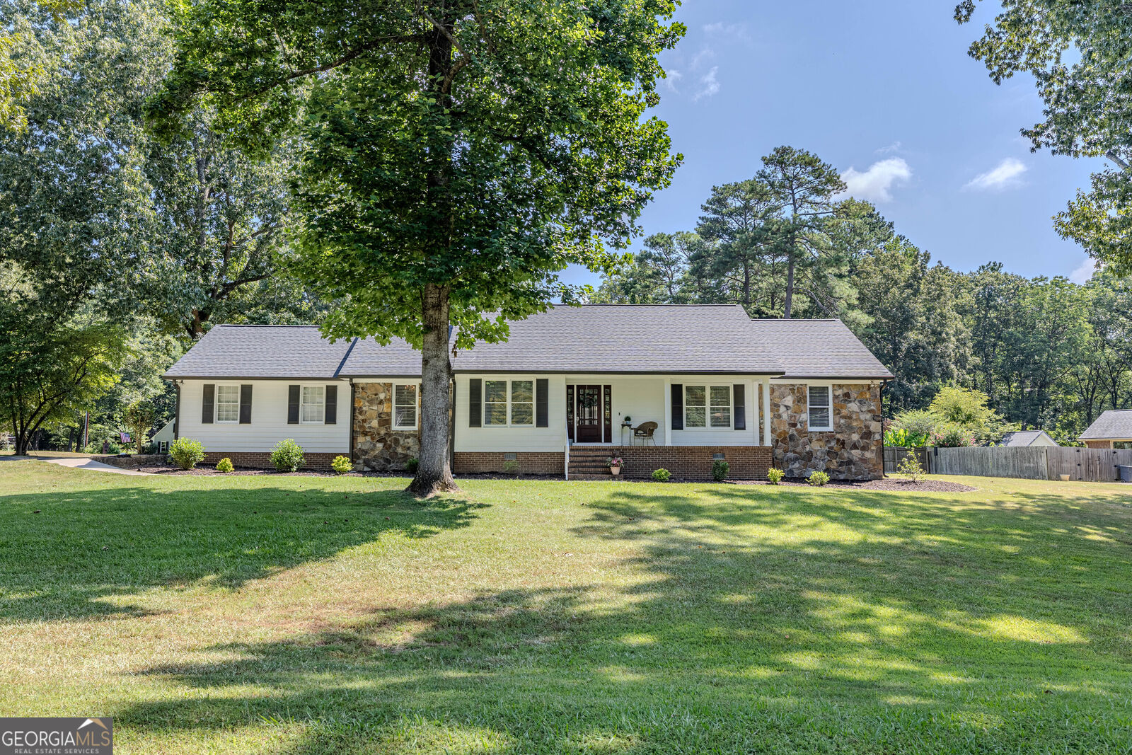Property Photo: 5 River Place Drive SW GA 30165