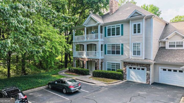 Property Photo: 217 Edinburgh Court GA 30004