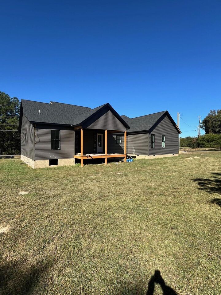 Property Photo:  1304 E Bowers Road  GA 30721 