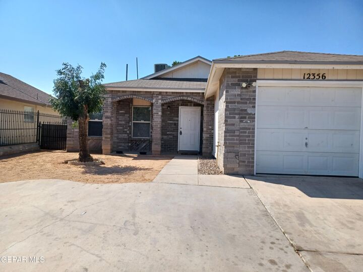 12356 Red Sun Drive  El Paso TX 79936 photo