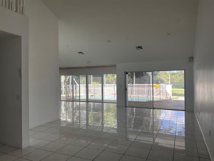 Property Photo: 5317 NW 67th Ave FL 33319