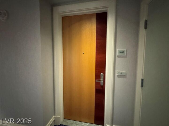 Property Photo: 2700 South Las Vegas Boulevard 1807 NV 89109
