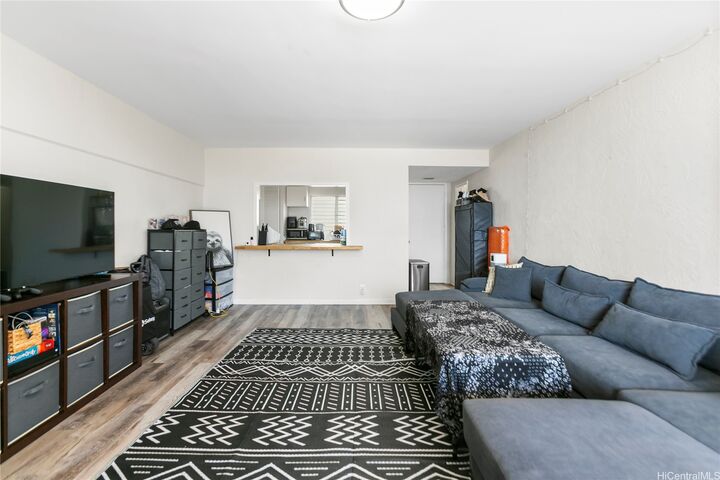 Property Photo: 1447 Kewalo Street 707 HI 96822
