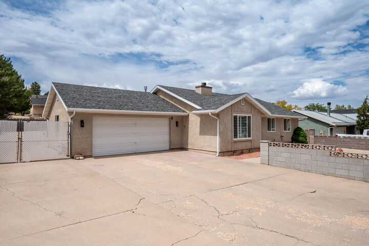 Property Photo:  79 N Cove Drive  UT 84720 