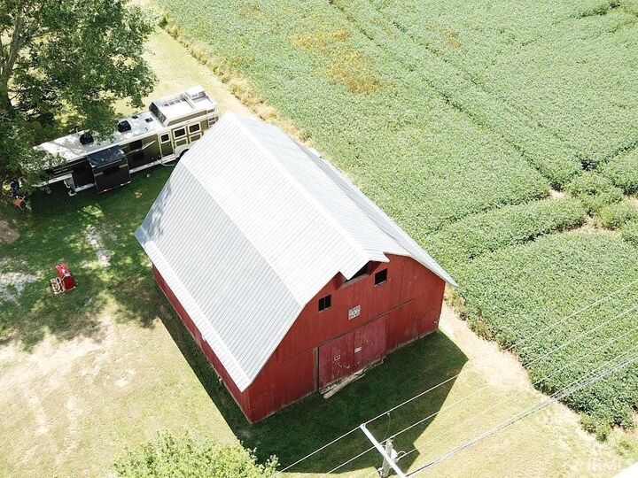 Property Photo: 5217 Bellsville Pike IN 47201