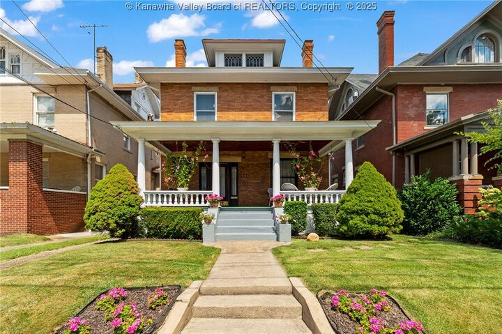 1578 Quarrier Street  Charleston WV 25311 photo