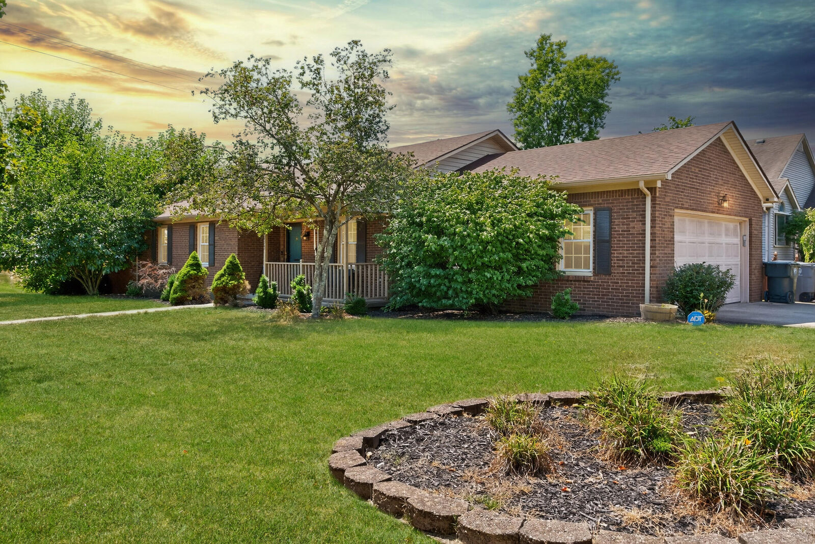 Property Photo:  1017 Tanbark Road  KY 40515 