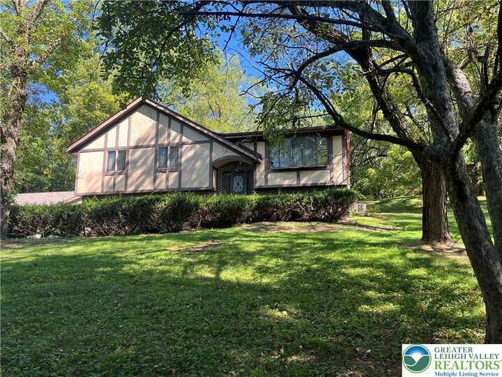 Property Photo: 6445 Jackosonville Road PA 18014