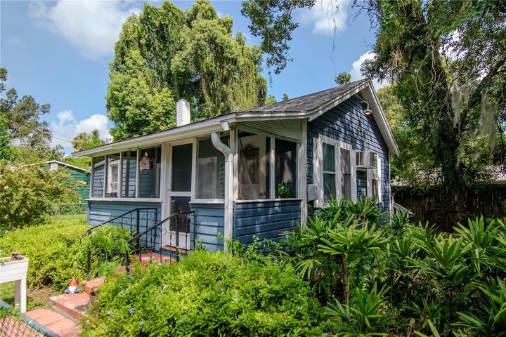 Property Photo: 128 N Montclair Avenue FL 33510