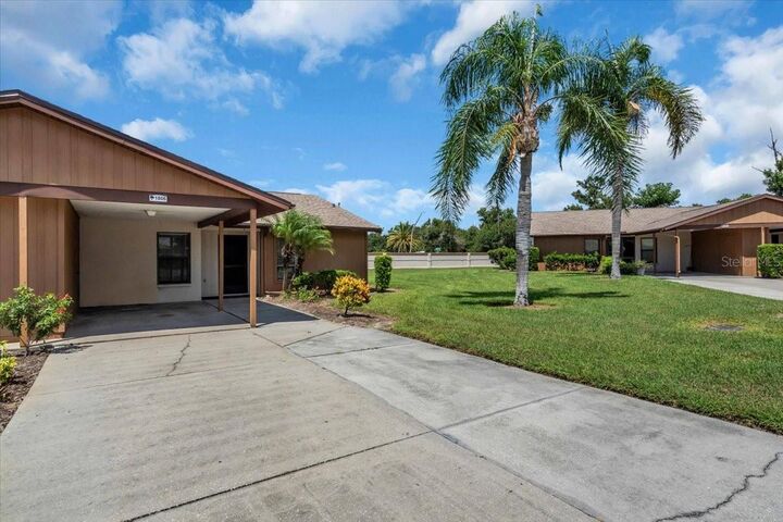 Property Photo: 1806 Curry Trail 14 FL 34275