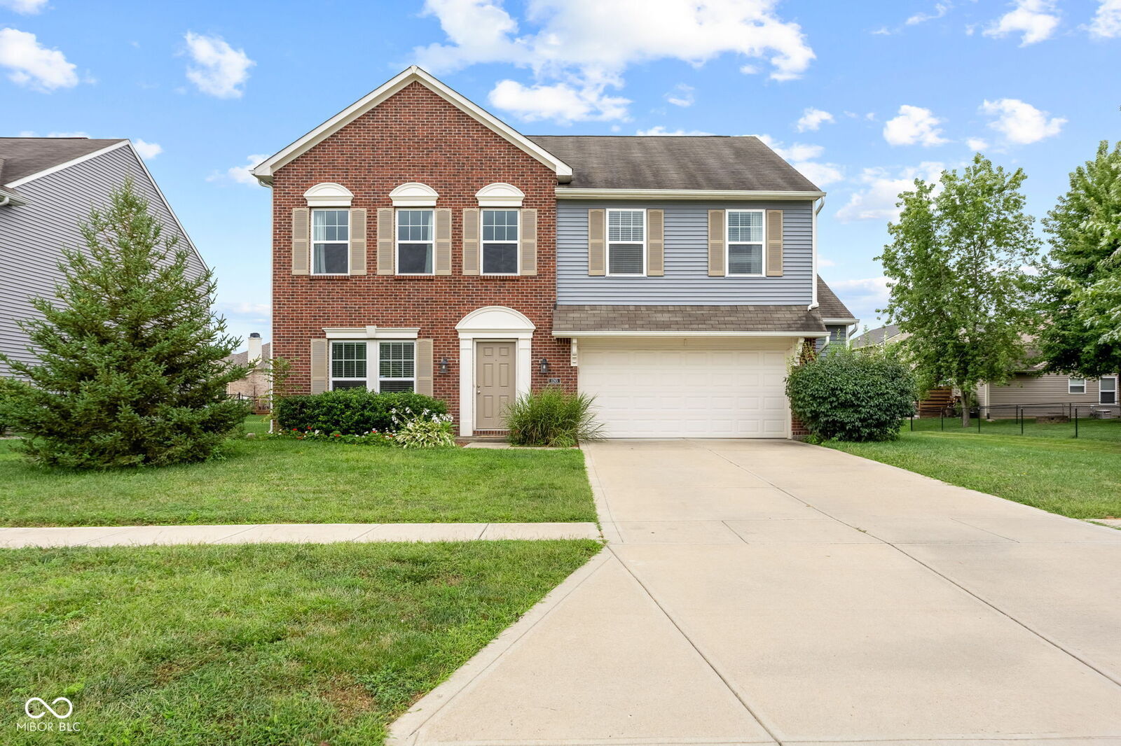 Property Photo: 1265 Blue Haven Way IN 46143