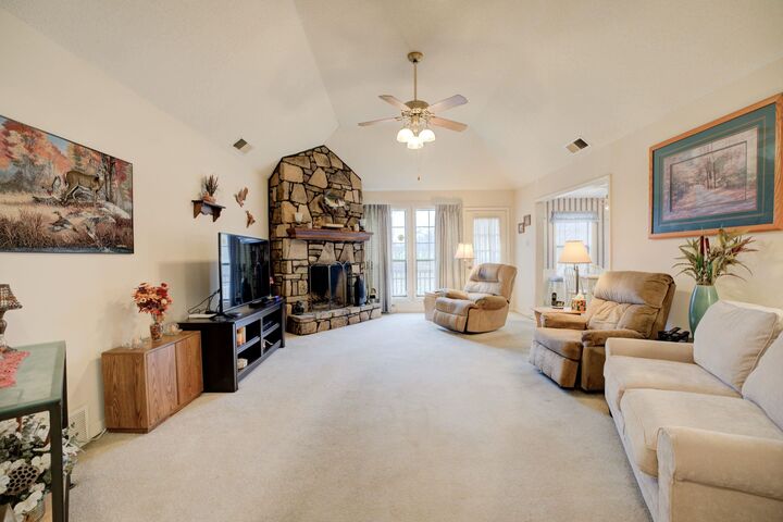 Property Photo: 60 Lyndsey Dr TN 38011