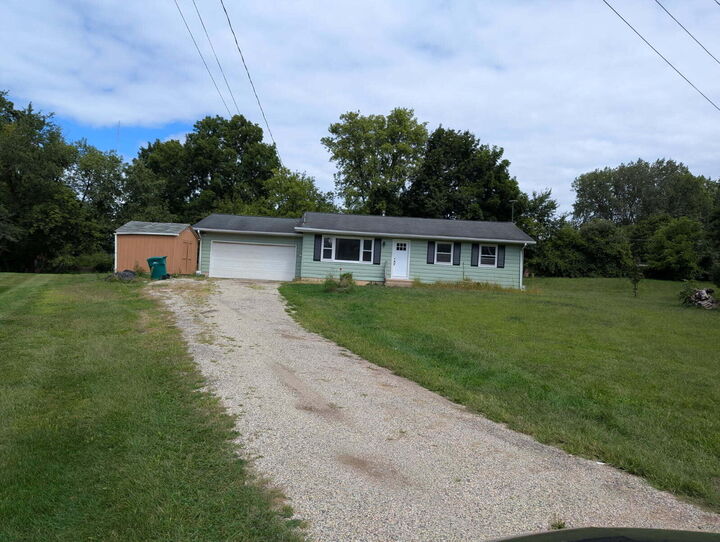 Property Photo:  2101 Maple Lane  MI 49058 