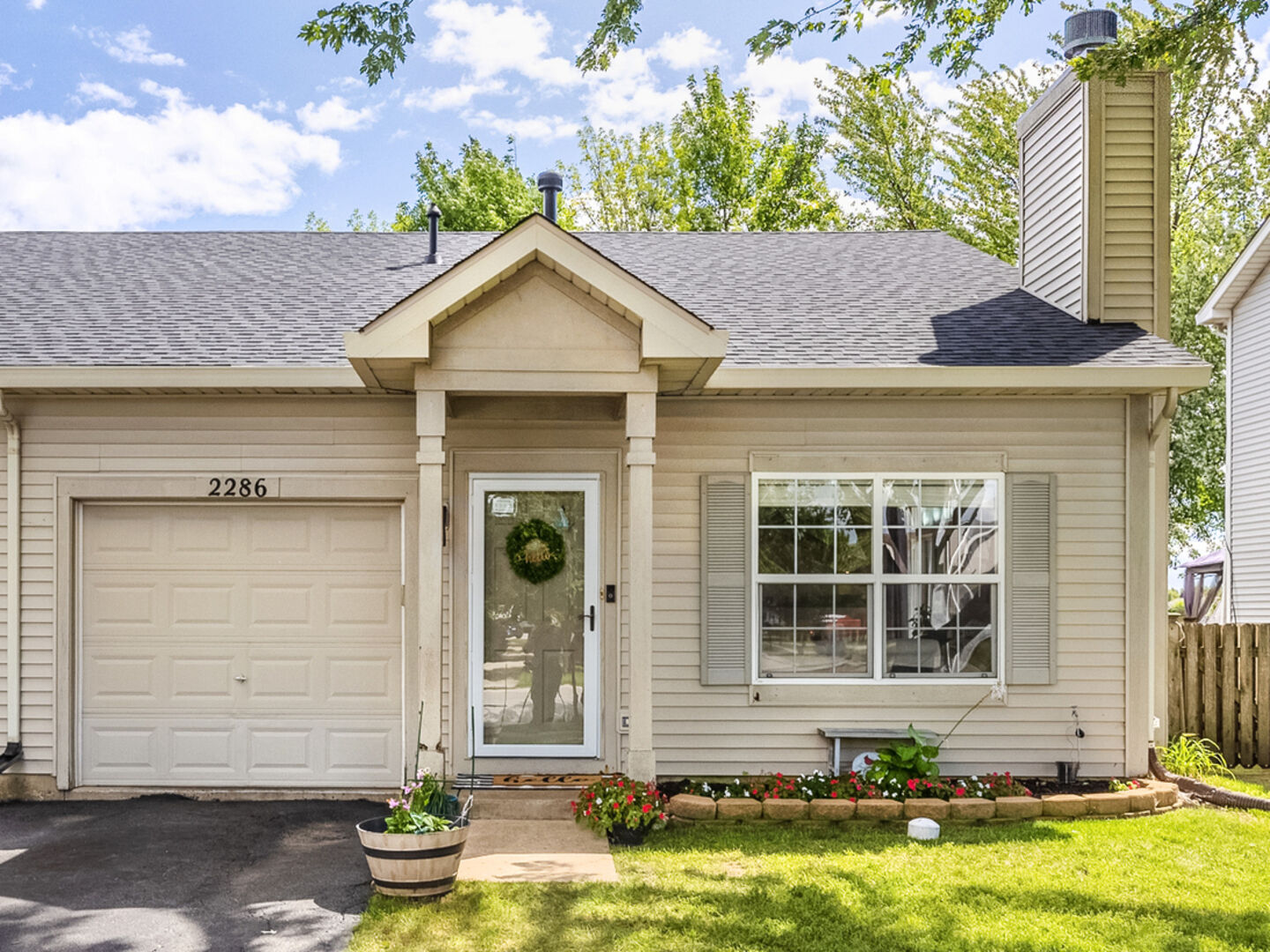 Property Photo: 2286 Margaret Drive IL 60538