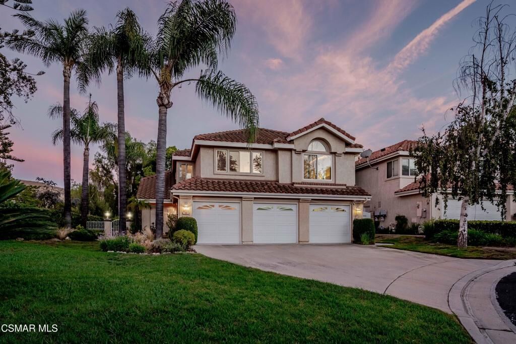 Property Photo:  368 Pellburne Court  CA 93065 