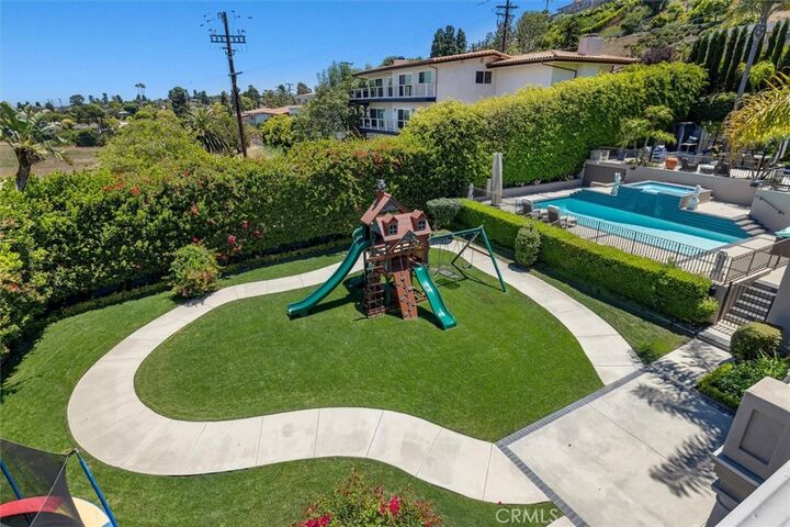 Property Photo:  924 Via Mirada  CA 90274 