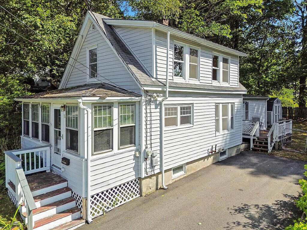 Property Photo: 32 Murray Street ME 04330