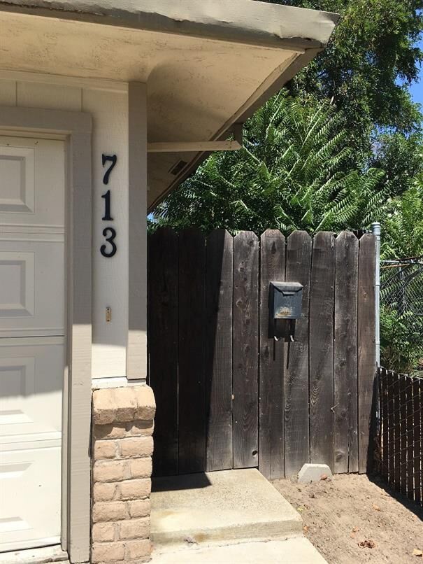 Property Photo: 713 Nevada Street CA 95337