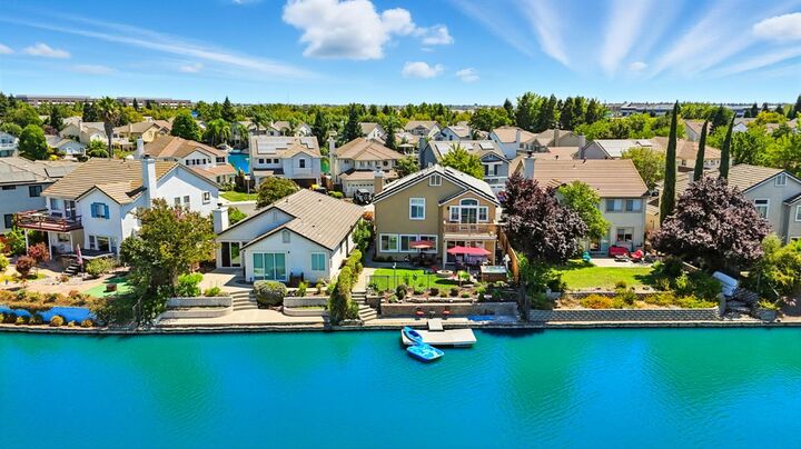 Property Photo: 29 Windcatcher Court CA 95834