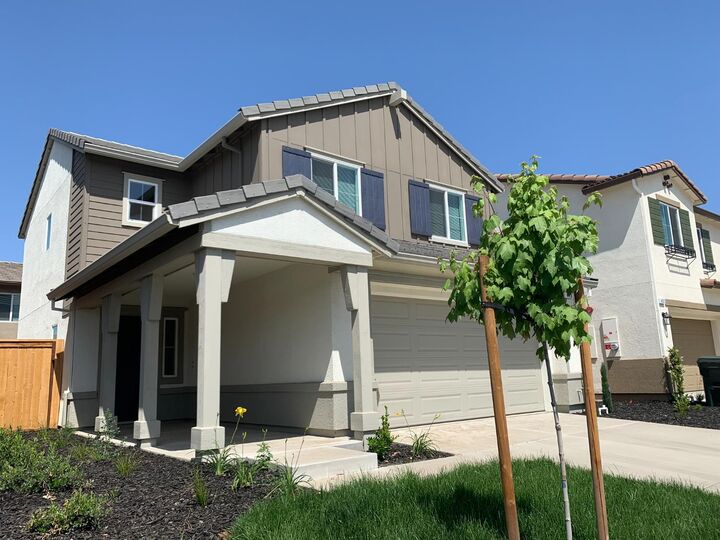 443 Half Dome Drive  Manteca CA 95337 photo