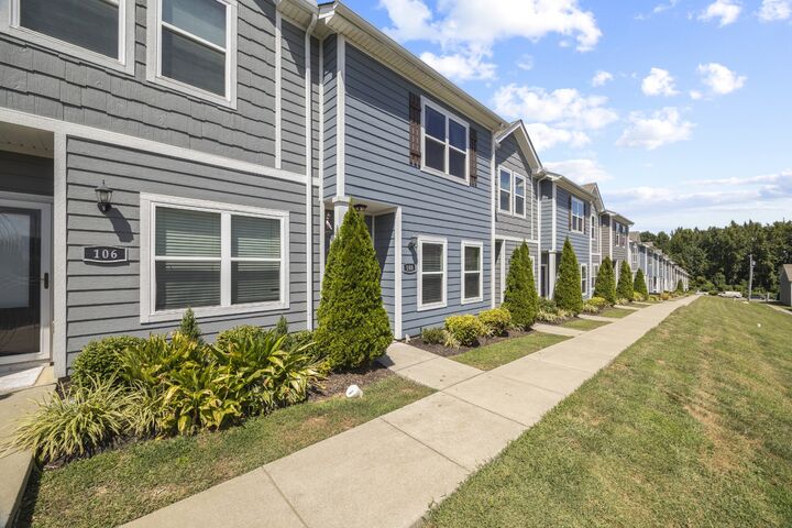 Property Photo: 108 Ofner Dr TN 37086