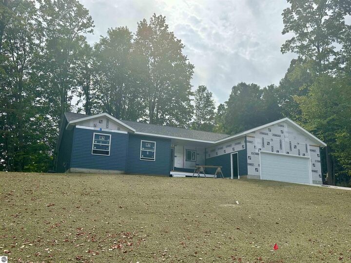 997 Birmley Estates Drive  Traverse City MI 49696 photo