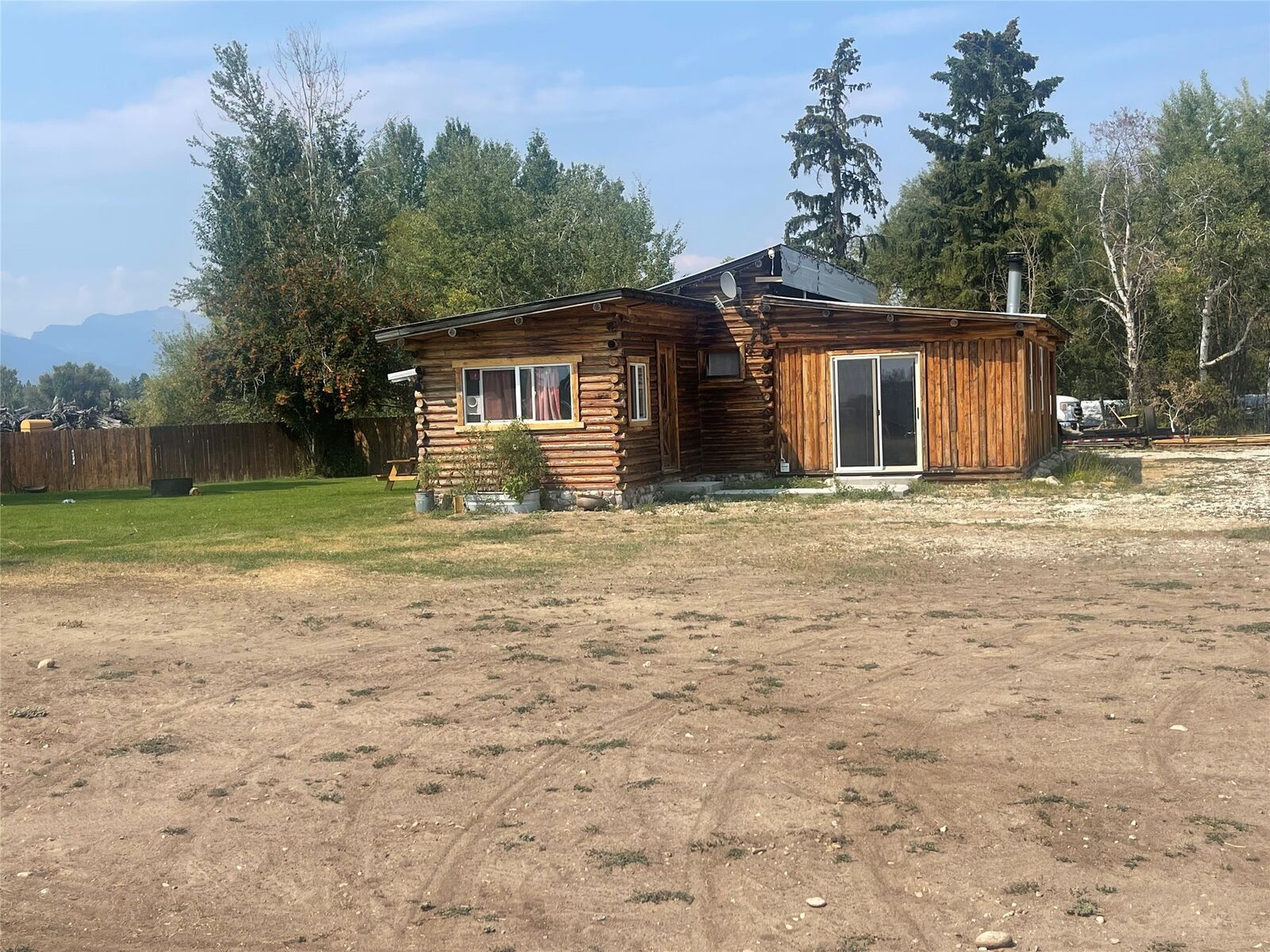 Property Photo: 661 Old Corvallis Road MT 59840