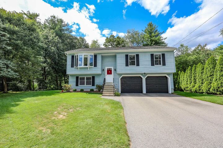 8 Beckmann Lane  Nashua NH 03062 photo