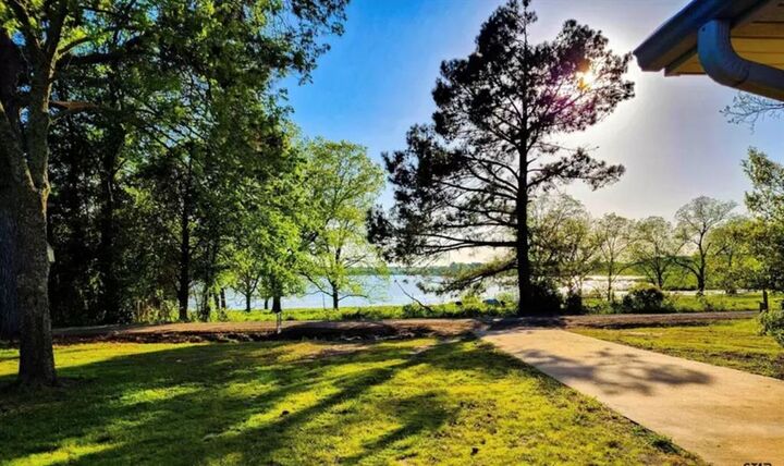 Property Photo:  1513 County Road 1100  TX 75417 