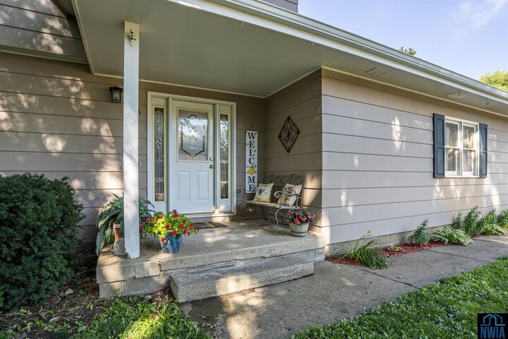 Property Photo: 1225 3rd Ave SW IA 51031