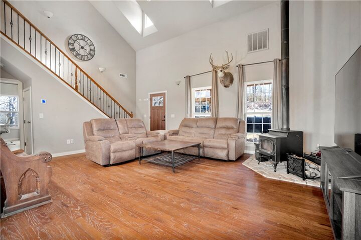 Property Photo: 23386 Copeland Lane AR 72738