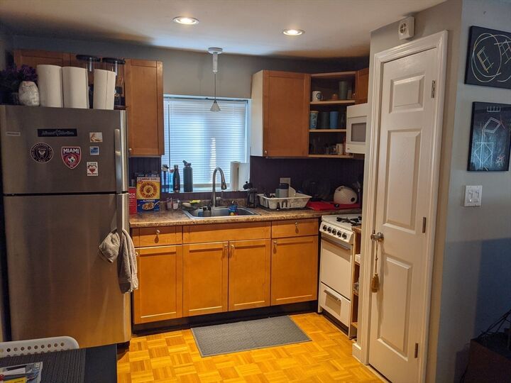 Property Photo:  33 Homer Ave 7  MA 02138 