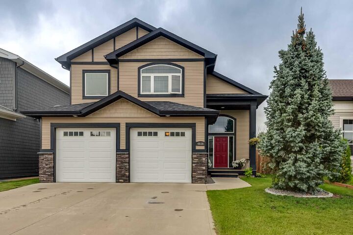 4936 Aspen Lake Boulevard  Blackfalds AB T4M 0J1 photo