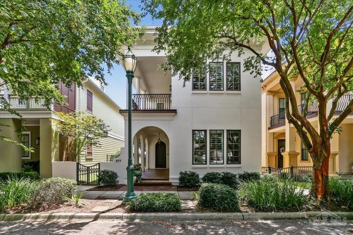 577 Aragon St  Pensacola FL 32502 photo