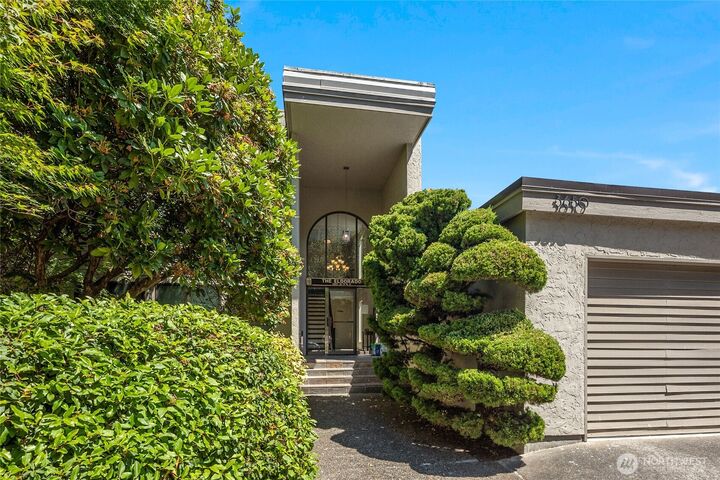 3650  26th Place W 202A  Seattle WA 98199 photo