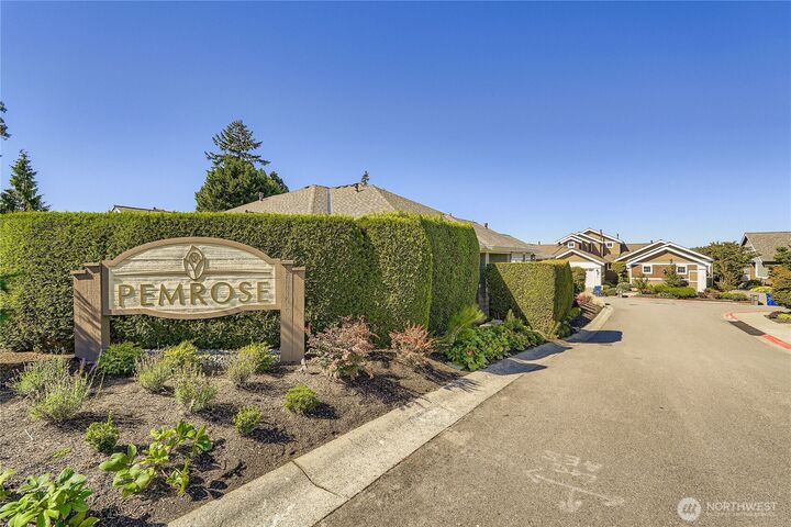 Property Photo:  6423  112th Avenue SE  WA 98056 