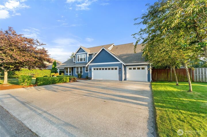 Property Photo: 1214 Pilchuck Place WA 98333