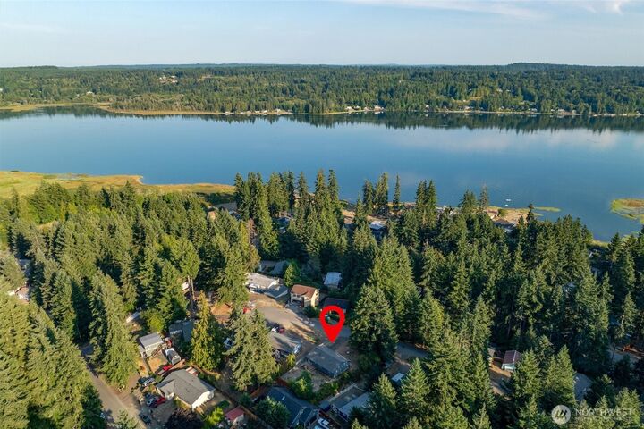 Property Photo: 61 NE Wanda Court WA 98528