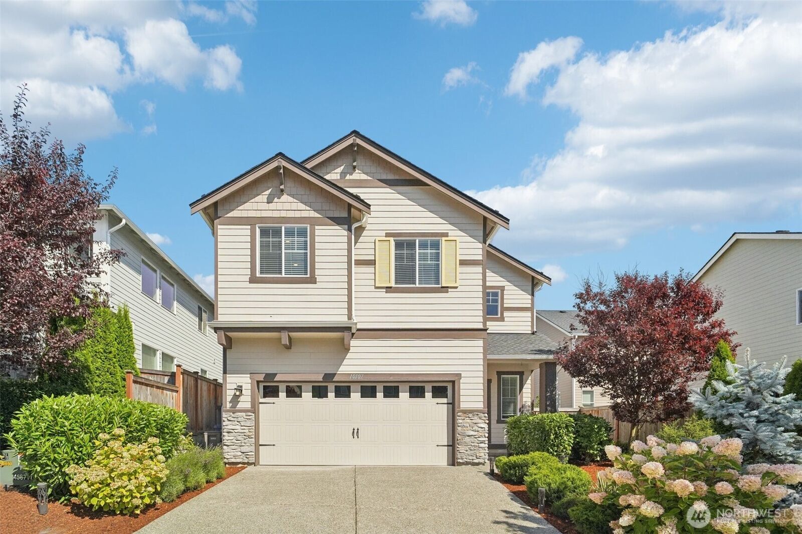 Property Photo:  10107  14th Place SE  WA 98258 