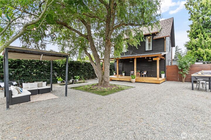 Property Photo: 2101 H Street WA 98225