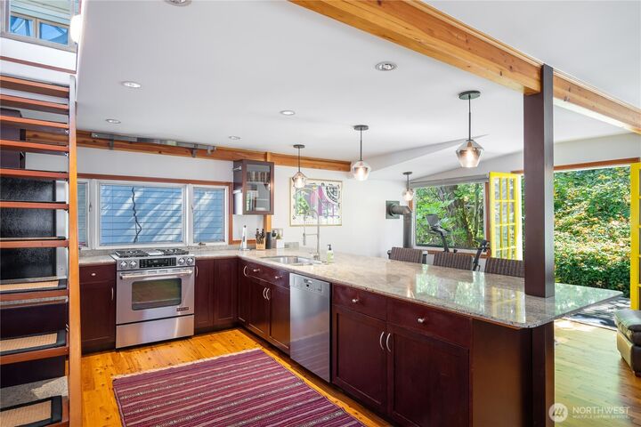 Property Photo: 2766 Westlake Avenue N A WA 98109