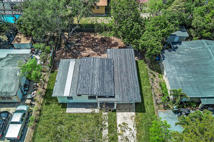 Property Photo: 14120 NW 5th Avenue FL 33168